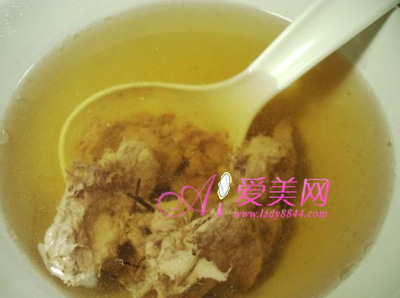 養(yǎng)生：電腦族用眼過度 吃什么最能滋補眼睛