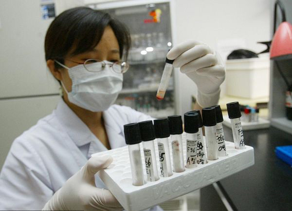 婚姻脆弱催熱親子鑒定 滴血認(rèn)親一再上演