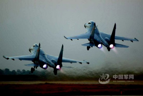 專家解析飛機(jī)失事三類原因：蘇27墜毀非因老化