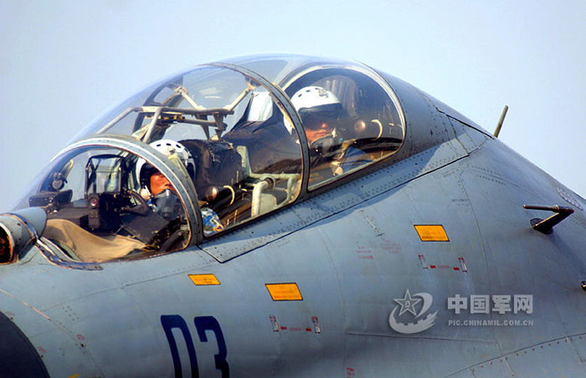 高清組圖：中國空軍蘇-27UBK型戰斗教練機