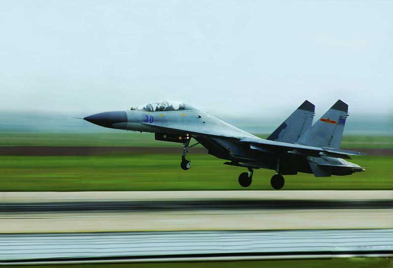 空軍戰機墜毀事件犧牲飛行員生前照片公布[圖]
