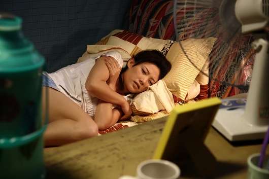 慘！北漂族地下室生活