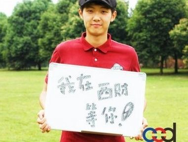 高校招生創(chuàng)新頻使“美人計”：接地氣or浮躁？