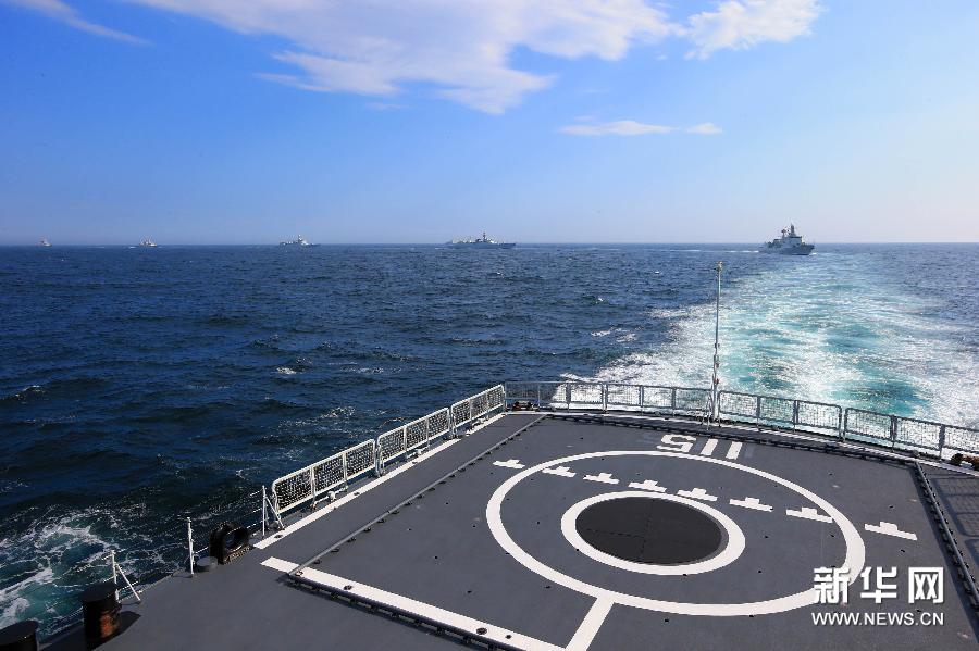 氣勢(shì)逼人！中國海軍艦艇編隊(duì)在日本海練編隊(duì)運(yùn)動(dòng)