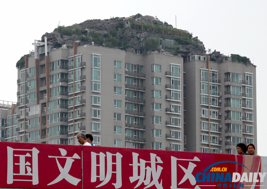 各地頻現“空中違建” 公共利益遭漠視