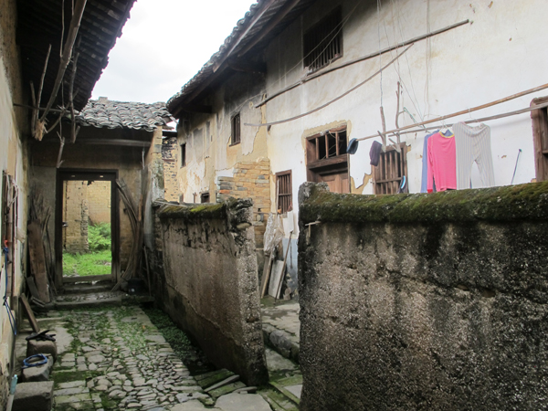 東方的古羅馬城堡——贛南客家圍屋