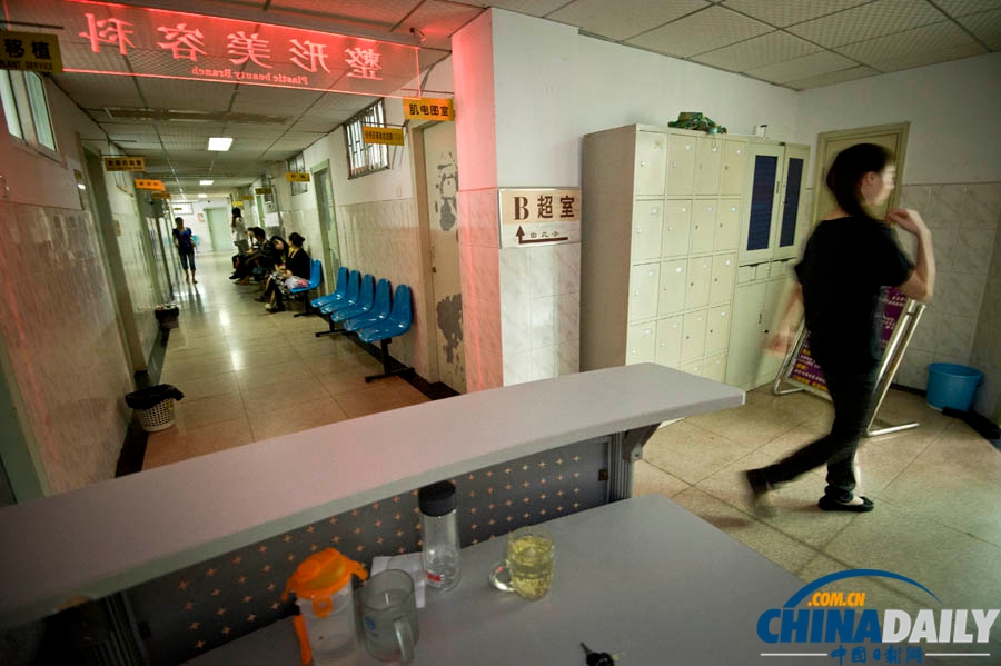 湖南長沙一醫院三護士遭患者砍傷