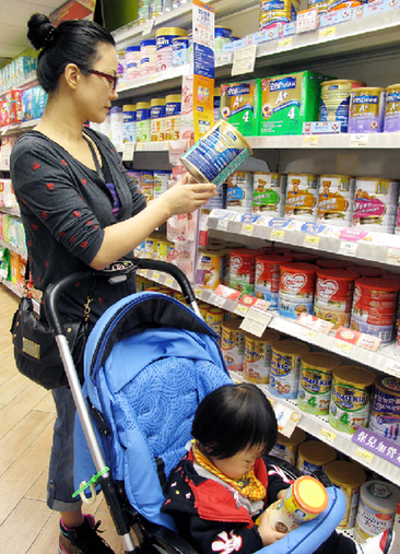 港食衛(wèi)局長(zhǎng)：國(guó)慶黃金周進(jìn)行奶粉壓力測(cè)試