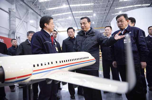 李克強：中國航空工業要走自己的路