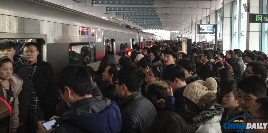 北京地鐵5號線信號故障 大量乘客滯留