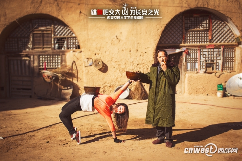 “跳舞吧，交大！”走紅網絡 高難度動作獲網友點贊