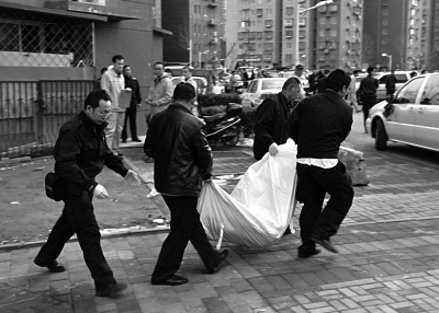 北京居民樓發生爆炸 一男子被警方帶走