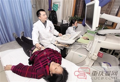 往變壓器灌菜油 重慶3名青年專家每人獲400萬科研經(jīng)費