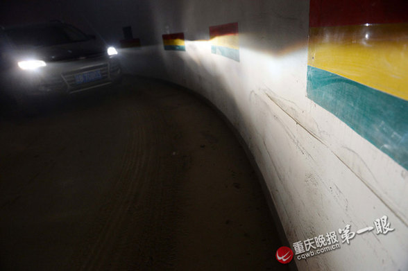 紅綠燈、地窖、迷宮 主城奇葩車庫折磨你的有幾個
