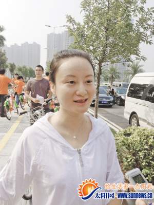 廈門首個公共自行車系統昨啟動 海滄首出“騎”兵