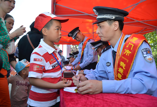 福建廈門(mén)市第五屆“我最喜愛(ài)的十佳民警”評(píng)選揭曉
