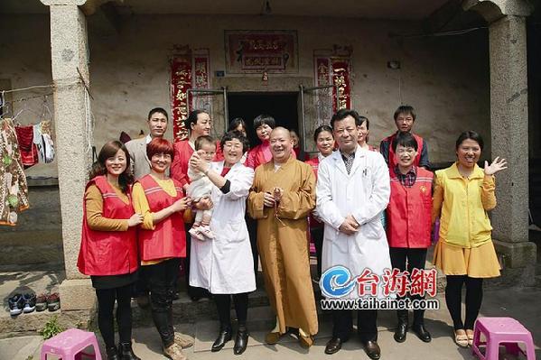 “奇跡寶寶”趙平安一周歲 后續(xù)可能還要做手術(shù)