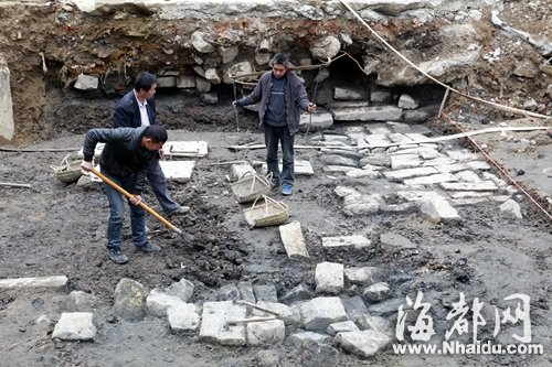 屏山地鐵站啟動考古發(fā)掘 地下兩米現(xiàn)清代地面