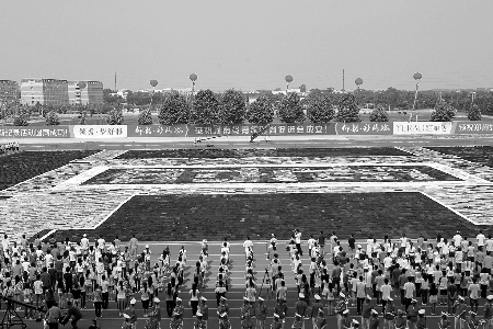 豫派服裝實(shí)現(xiàn)