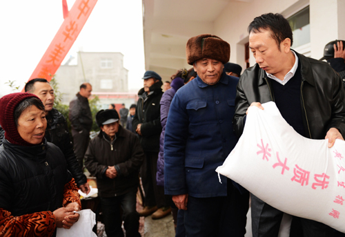 中國日報記者走基層：農(nóng)民工黃久生回家鄉(xiāng)感恩