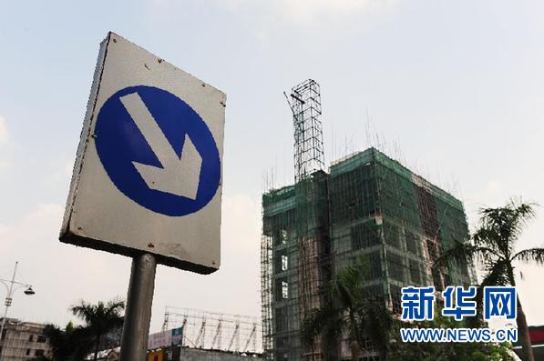 全國(guó)多地房?jī)r(jià)出現(xiàn)下降勢(shì)頭 樓市天平正向買方傾斜