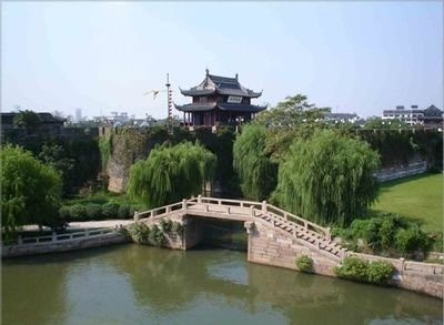 2011年中國(guó)十城市娶親花費(fèi)清單 深圳超200萬