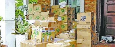 香港紙尿褲成內(nèi)地客掃貨首選 當?shù)貒乐厝必?/></p>

<p align=
