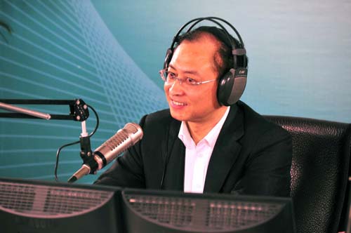 紀(jì)委書記親駕今年首趟“民心專列” 市民訴求踏上真正動車速度