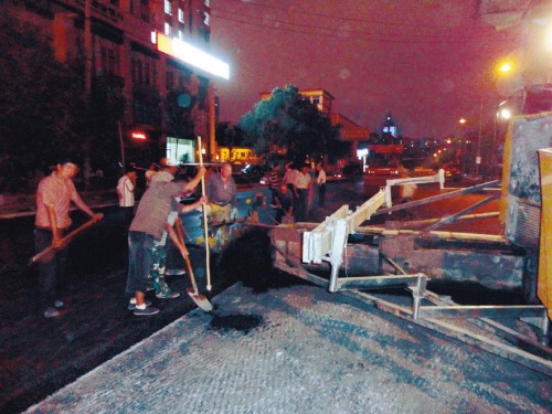 砂陽路今天早晨恢復(fù)通車 多條公交線改回原路線