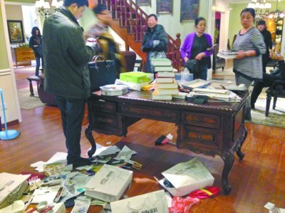 沈陽：家具店老板失聯 顧客上門“哄搶”（圖）