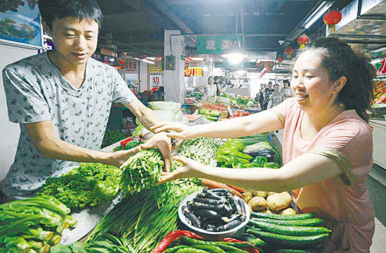 沈陽：“地產菜”批量上市 菜價集體“退燒”(圖)