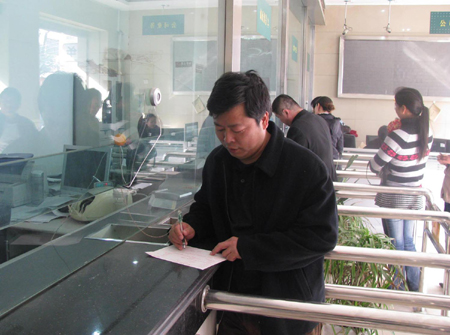 柘城“愛心資助隊”情牽宜賓12名貧困學生