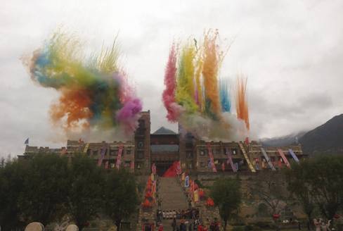 四川茂縣中國(guó)古羌城于羌?xì)v年正式開城