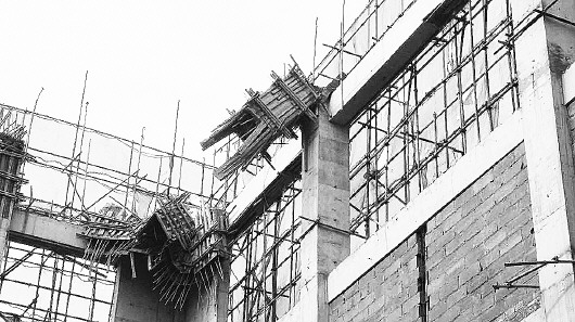 濰坊發(fā)生4死2傷建筑事故 一場(chǎng)完全可以避免的事故!