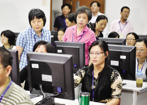 家長直擊語文閱卷：“放心！”