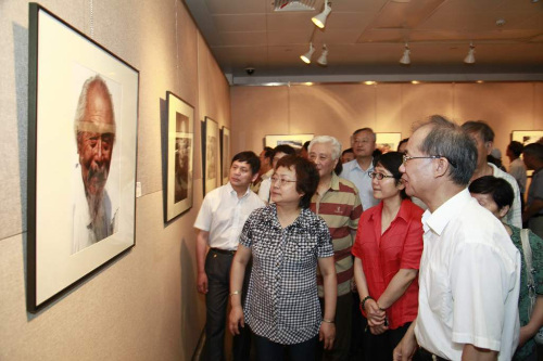 紀念上海市攝影家協(xié)會50周年系列活動舉行