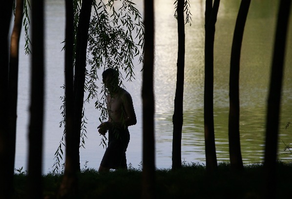 回訪“死亡水域”“野泳”緣何屢禁不止？