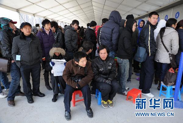 “三大難題”考驗春運(yùn) 近29億人次能不能“走得動”
