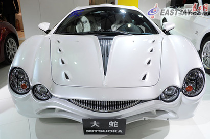 上海車展豪車薈萃 天價(jià)車銷售火爆