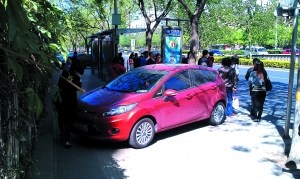 北京交通委稱上調(diào)停車費(fèi)后道路擁堵情況下降(圖)