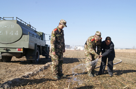 軍報：總參總政下發抗旱打井情況通報