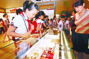 北京百萬中小學(xué)生今起放暑假 市教委重申不準(zhǔn)補課