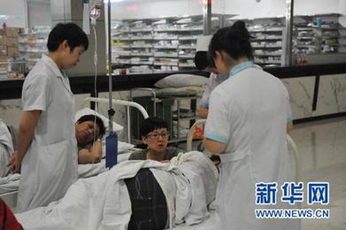 千方百計(jì)救治甬溫線事故傷者:1人1專家 1人1方案