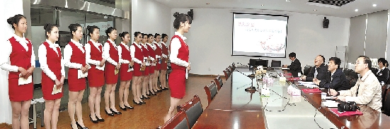 人民大會(huì)堂招聘服務(wù)員堪比招空姐 直系親屬無違紀(jì)記錄