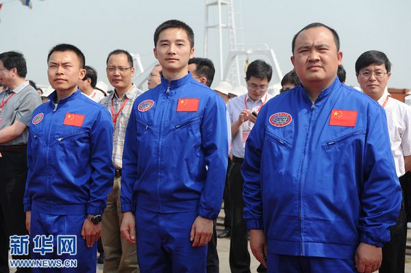 我國載人深潛7000米級海試“備戰”記(圖)