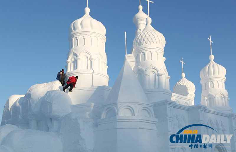 長春國際瓦薩滑雪節(jié)即將開幕 大型雪雕現(xiàn)雛形