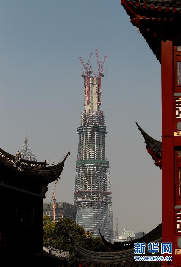 國內在建第一高樓“上海中心”突破500米