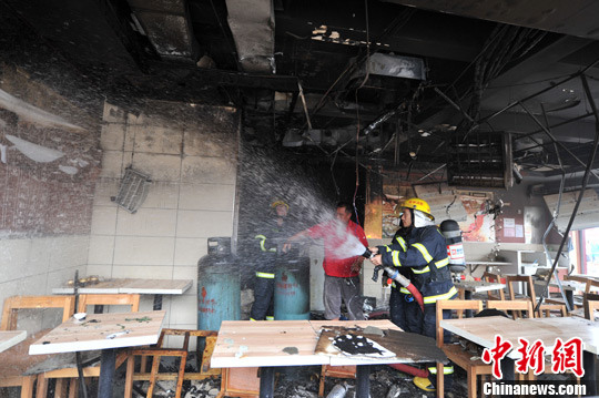 福州一餐館發生煤氣爆炸
