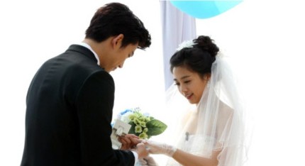 《我們結(jié)婚了》婚紗照盤點 維尼鬼澤最養(yǎng)眼