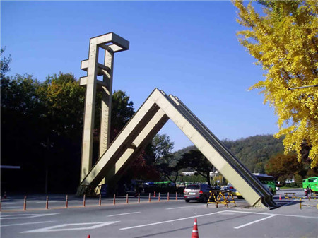 出國留學 各國學費一覽